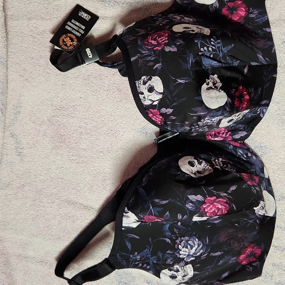 Torrid 42DD Underwire Full Coverage Balconette BLK PNK SKL and Rose